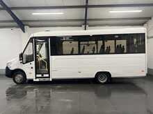 Mercedes-Benz Sprinter TREKA 5T 16 SEAT WHEELCHAIR BUS - U3337