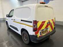 Vauxhall Combo 1.6 Turbo D 2000 Edition Panel Van 4dr Diesel Manual L1 H1 Euro 6 (s/s) (100 ps) - U3383