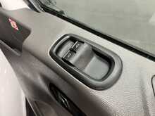 Ford Transit 2.0 350 EcoBlue Leader Luton 2dr Diesel Manual FWD L3 Euro 6 (s/s) (130 ps) 2.0 2dr Luton Manual - U3384
