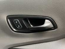 Ford Transit 2.0 350 EcoBlue Leader Luton 2dr Diesel Manual FWD L3 Euro 6 (s/s) (130 ps) 2.0 2dr Luton Manual - U3384