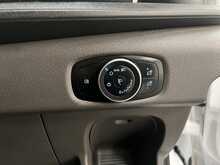 Ford Transit 2.0 350 EcoBlue Leader Luton 2dr Diesel Manual FWD L3 Euro 6 (s/s) (130 ps) 2.0 2dr Luton Manual - U3384
