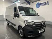 Renault Master 2.3 dCi 35 Business Panel Van 4dr Diesel Manual FWD MWB Medium Roof Euro 6 (135 ps) - U3407