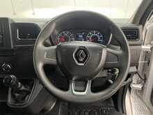 Renault Master 2.3 dCi 35 Business Panel Van 4dr Diesel Manual FWD MWB Medium Roof Euro 6 (135 ps) - U3407