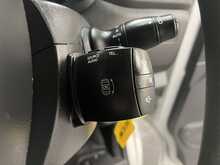 Renault Master 2.3 dCi 35 Business Panel Van 4dr Diesel Manual FWD MWB Medium Roof Euro 6 (135 ps) - U3407