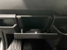 Renault Master 2.3 dCi 35 Business Panel Van 4dr Diesel Manual FWD MWB Medium Roof Euro 6 (135 ps) - U3407