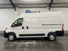 Citroen Relay 2.2 BlueHDi 35 Enterprise Edition Panel Van 5dr Diesel Manual L2 High Roof Euro 6 (s/s) (140 ps) - U3437