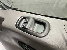 Ford Transit 2.0 350 EcoBlue Leader Panel Van 5dr Diesel Manual RWD L3 H3 Euro 6 (s/s) (130 ps) - U3455