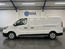 Renault Trafic 2.0 dCi Blue LL30 Advance Panel Van 5dr Diesel Manual L2 H1 Euro 6 (s/s) (130 ps) - U3462