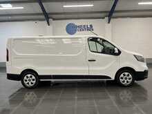 Renault Trafic 2.0 dCi Blue LL30 Advance Panel Van 5dr Diesel Manual L2 H1 Euro 6 (s/s) (130 ps) - U3462