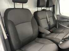 Renault Trafic 2.0 dCi Blue LL30 Start Panel Van 5dr Diesel Manual L2 H1 Euro 6 (s/s) (130 ps) - U3465