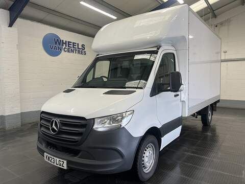 Mercedes-Benz Sprinter TDI CR35 Startline 2.0 2dr Dropwell Luton Manual Diesel 2.0 2dr Luton Manual Diesel