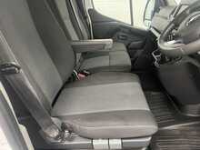 Renault Master 2.3 dCi 35 Advance Panel Van 4dr Diesel Manual FWD LWB Medium Roof Euro 6 (135 ps) - U3480