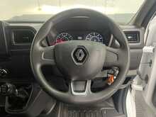 Renault Master 2.3 dCi 35 Advance Panel Van 4dr Diesel Manual FWD LWB Medium Roof Euro 6 (135 ps) - U3480