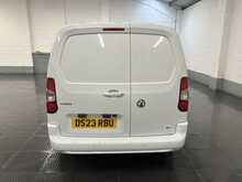 Vauxhall Combo 1.5 Turbo D 2300 Pro Panel Van 6dr Diesel Manual L2 H1 Euro 6 (s/s) (100 ps) - U3487