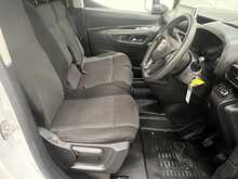 Vauxhall Combo 1.5 Turbo D 2300 Pro Panel Van 6dr Diesel Manual L2 H1 Euro 6 (s/s) (100 ps) - U3487