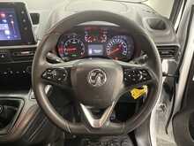 Vauxhall Combo 1.5 Turbo D 2300 Pro Panel Van 6dr Diesel Manual L2 H1 Euro 6 (s/s) (100 ps) - U3487