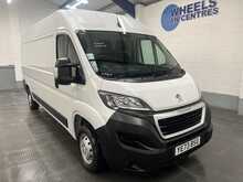 Peugeot Boxer 2.2 BlueHDi 335 Professional Premium + Panel Van 5dr Diesel Manual L3 H2 Euro 6 (s/s) (140 ps) - U3493