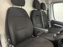 Peugeot Boxer 2.2 BlueHDi 335 Professional Premium + Panel Van 5dr Diesel Manual L3 H2 Euro 6 (s/s) (140 ps) - U3493