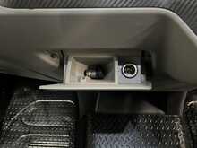 MAXUS Deliver 9 2.0 Dropside Manual Diesel - U3504
