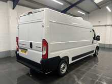 Peugeot Boxer 2.2 BlueHDi 335 Professional Panel Van 5dr Diesel Manual L3 H2 Euro 6 (s/s) (140 ps) - U3519