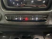 Peugeot Boxer 2.2 BlueHDi 335 Professional Panel Van 5dr Diesel Manual L3 H2 Euro 6 (s/s) (140 ps) - U3519