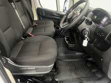 Peugeot Boxer 2.2 BlueHDi 335 Professional Fridge Van 5dr Diesel Manual L3 H2 Euro 6 (s/s) (140 ps) - U3522