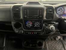 Peugeot Boxer 2.2 BlueHDi 335 Professional Fridge Van 5dr Diesel Manual L3 H2 Euro 6 (s/s) (140 ps) - U3522