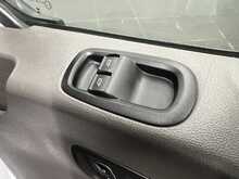 Ford Transit 2.0 350 EcoBlue Leader Fridge Van 5dr Diesel Manual RWD L3 H3 Euro 6 (s/s) (130 ps) - U3523