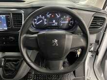 Peugeot Expert 2.0 BlueHDi 1400 Professional Premium Long Panel Van 6dr Diesel Manual LWB Euro 6 (s/s) (145 ps) - U3529