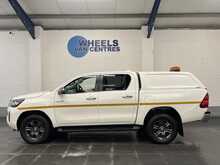 Toyota Hilux 2.4 D-4D Icon Pickup Double Cab 4dr Diesel Auto 4WD Euro 6 (s/s) (150 ps) - U3533