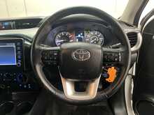 Toyota Hilux 2.4 D-4D Icon Pickup Double Cab 4dr Diesel Auto 4WD Euro 6 (s/s) (150 ps) - U3533