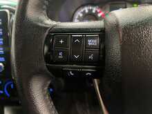 Toyota Hilux 2.4 D-4D Icon Pickup Double Cab 4dr Diesel Auto 4WD Euro 6 (s/s) (150 ps) - U3533