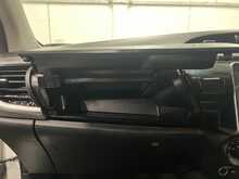 Toyota Hilux 2.4 D-4D Icon Pickup Double Cab 4dr Diesel Auto 4WD Euro 6 (s/s) (150 ps) - U3533