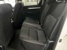 Toyota Hilux 2.4 D-4D Icon Pickup Double Cab 4dr Diesel Auto 4WD Euro 6 (s/s) (150 ps) - U3533