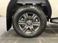 Toyota Hilux 2.4 D-4D Icon Pickup Double Cab 4dr Diesel Auto 4WD Euro 6 (s/s) (150 ps) - U3533