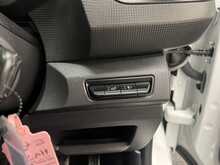 Renault Trafic 2.0 dCi Blue LL30 Business+ Panel Van 5dr Diesel Manual L2 H1 Euro 6 (s/s) (130 ps) - U3534