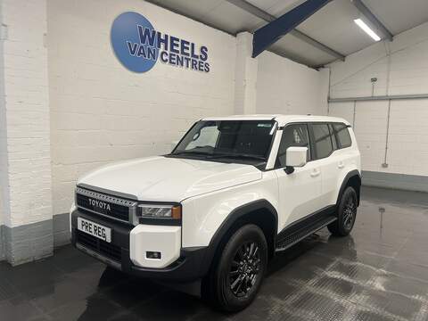 Toyota Land Cruiser 2.4 D-4D Icon Pickup Double Cab 4dr Diesel Auto 4WD Euro 6 (s/s) (150 ps)