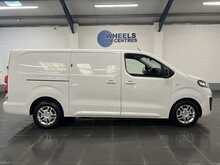 Vauxhall Vivaro 1.5 Turbo D 2900 Sportive Panel Van 6dr Diesel Manual L2 H1 Euro 6 (s/s) (100 ps) - U3555