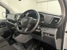 Vauxhall Vivaro 1.5 Turbo D 2900 Sportive Panel Van 6dr Diesel Manual L2 H1 Euro 6 (s/s) (100 ps) - U3555