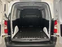 Toyota PROACE CITY 1.5 BlueHDi Icon Short Panel Van 5dr Diesel Manual SWB Euro 6 (s/s) (100 bhp) - U3557