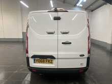 Ford Transit Custom 2.0 320 EcoBlue Crew Van Double Cab 5dr Diesel Manual L1 H1 Euro 6 (6 Seat) (105 ps) - U3559