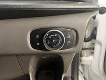 Ford Transit Custom 2.0 320 EcoBlue Crew Van Double Cab 5dr Diesel Manual L1 H1 Euro 6 (6 Seat) (105 ps) - U3559