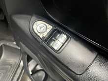 Mercedes-Benz Vito 2.1 114 CDI Premium Panel Van 5dr Diesel G-Tronic+ RWD L2 Euro 6 (s/s) (136 ps) - U3566