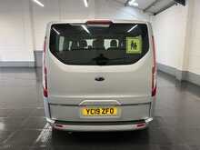 Ford Tourneo Custom 2.0 310 EcoBlue Titanium Minibus Double Cab 5dr Diesel Manual L2 Euro 6 (s/s) (130 ps) - U3577