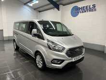 Ford Tourneo Custom 2.0 310 EcoBlue Titanium Minibus Double Cab 5dr Diesel Manual L2 Euro 6 (s/s) (130 ps) - U3577