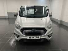 Ford Tourneo Custom 2.0 310 EcoBlue Titanium Minibus Double Cab 5dr Diesel Manual L2 Euro 6 (s/s) (130 ps) - U3577