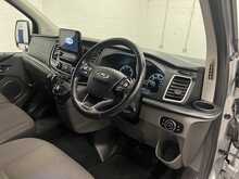 Ford Tourneo Custom 2.0 310 EcoBlue Titanium Minibus Double Cab 5dr Diesel Manual L2 Euro 6 (s/s) (130 ps) - U3577