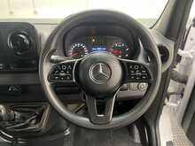 Mercedes-Benz Sprinter 2.0 315 CDI Progressive Dropside 2dr Diesel Manual RWD L3 Euro 6 (s/s) (150 ps) 2.0 2dr Dropside - U3584