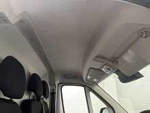 Peugeot Boxer 2.2 BlueHDi 335 Professional Panel Van 5dr Diesel Manual L3 H2 Euro 6 (s/s) (140 ps) - U3592