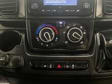 Peugeot Boxer 2.2 BlueHDi 335 Professional Panel Van 5dr Diesel Manual L3 H2 Euro 6 (s/s) (140 ps) - U3592